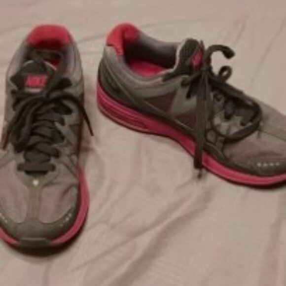 Nike Running Shoe Women' 7 5 Fitsole Lunarmix 414323-004 Gray & Pink Super Clean - Picture 1 of 15